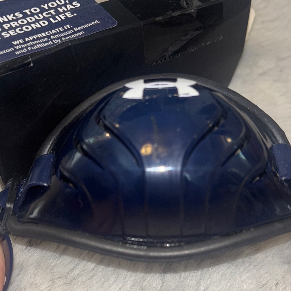 Under Armour Navy and white Football Chin Strap - Picture 6 of 9